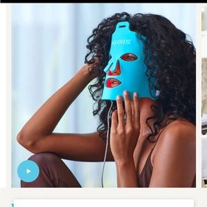 RED LIGHT FACE MASK | HIGHER DOSE NWT / NIB